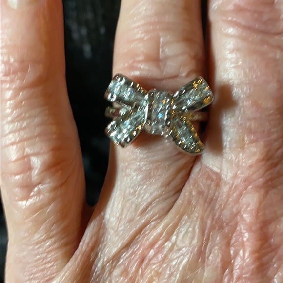 Ring - Picture 3 of 5